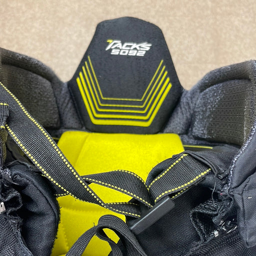 Used CCM Tacks 5092 Junior Medium Pants