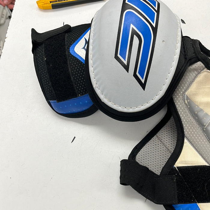 Used Vic V390s Youth Small Shoulder Pads