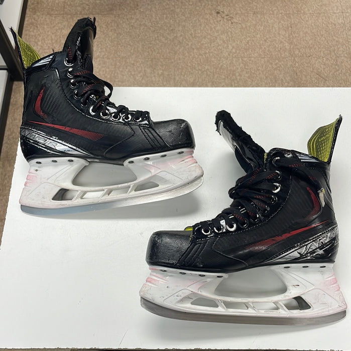 Used Bauer Vapor x2.6 6D Skates