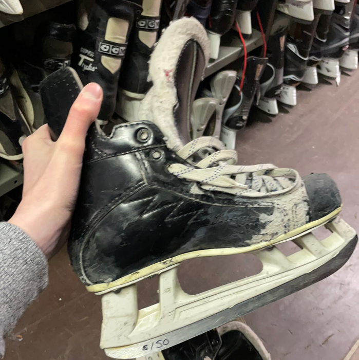 Used Graf Ultra 703 7D Player Skates