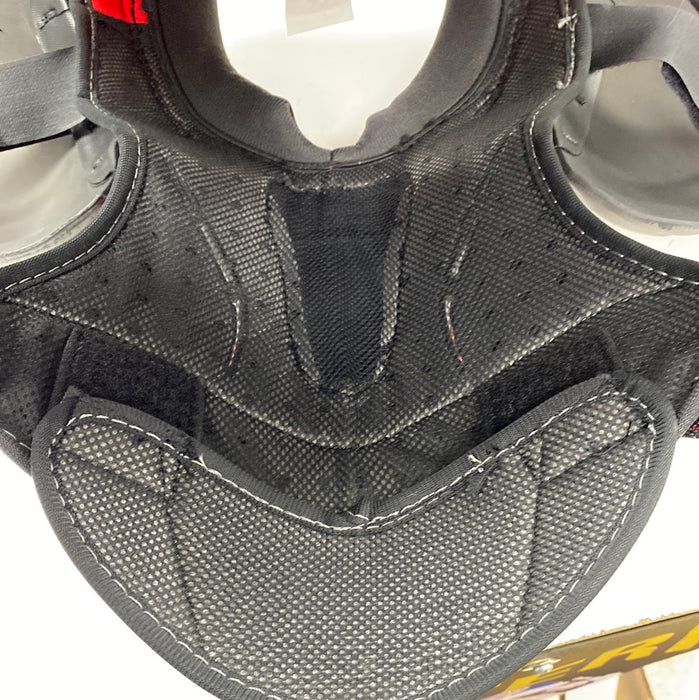 Used Bauer Vapor 1x Lite Junior Small Shoulder Pads