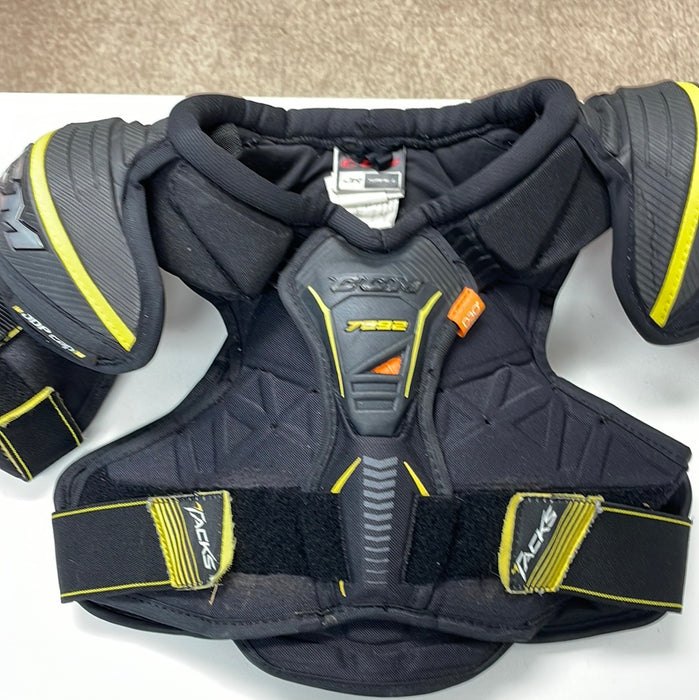 Used CCM SuperTacks 7092 Junior Small Shoulder Pads