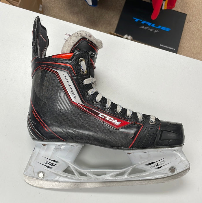 Used CCM JetSpeed 7.5D Player Skates