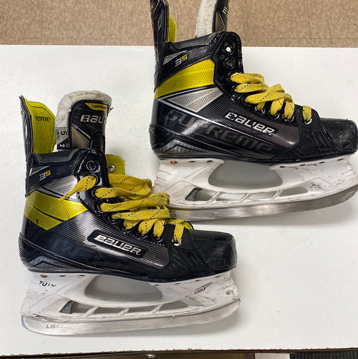 Used Bauer 3S Size 5 D Skates