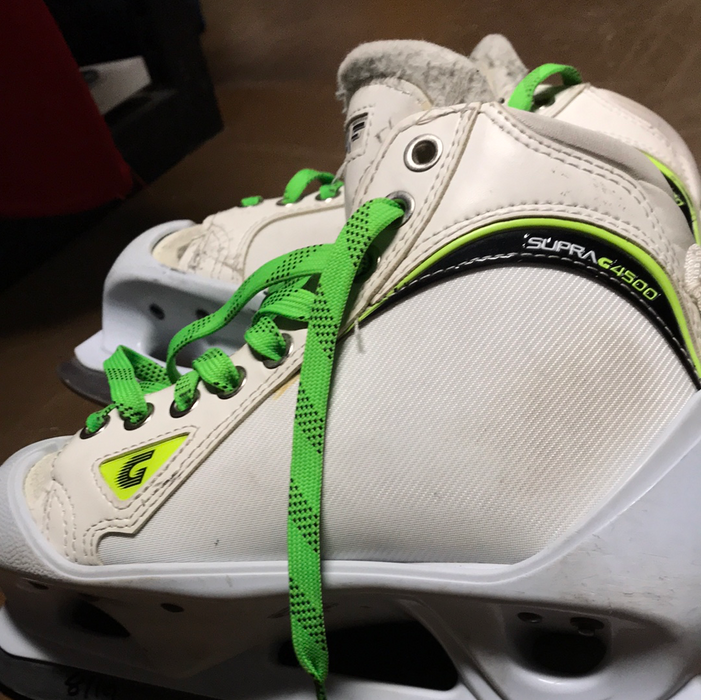 Used Graf Supra G4500 3.5D Goal Skates