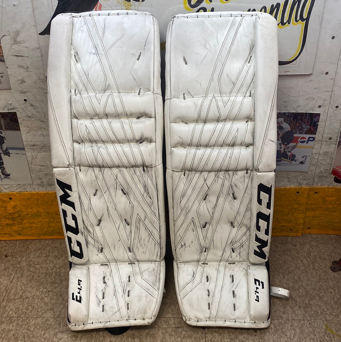 Used CCM Eflex 4.9 34+2 Goal Pads