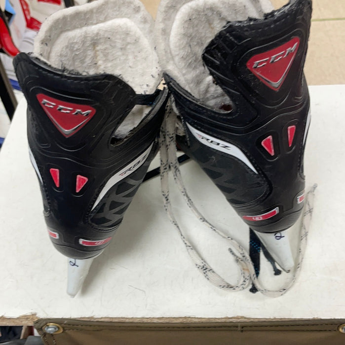 Used CCM RBZ40 2D Player Skates