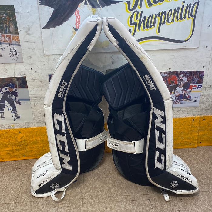 Used CCM Eflex 4.9 34+2 Goal Pads