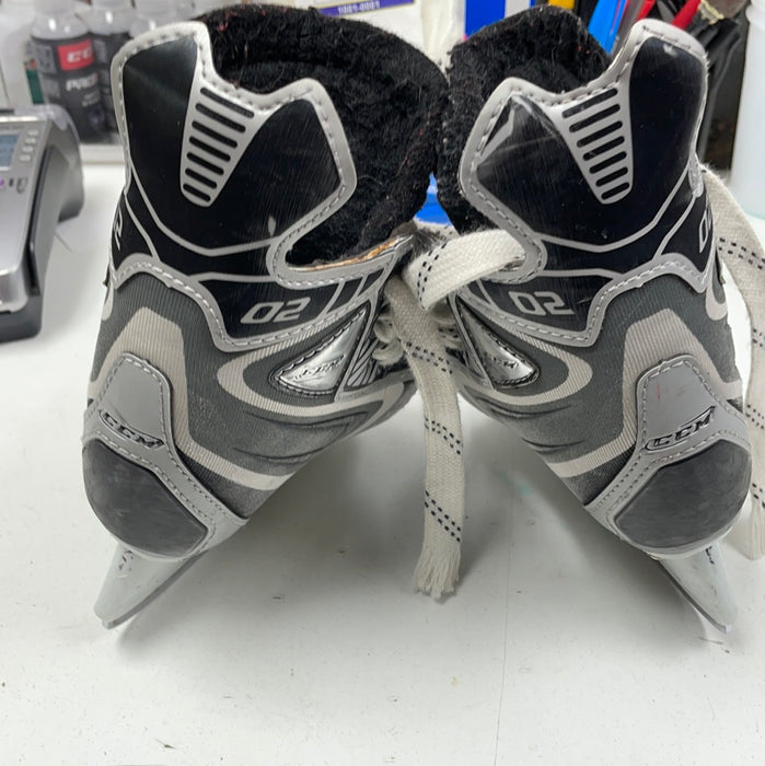 Used CCM 02 8D Youth Player Skates