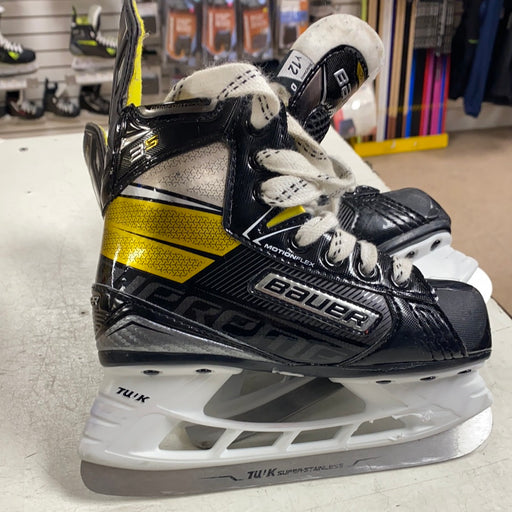 Used Bauer Supreme 3S Skates Y12D
