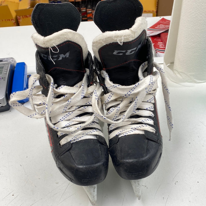 Used CCM JetSpeed FT350 4 D Player Skates