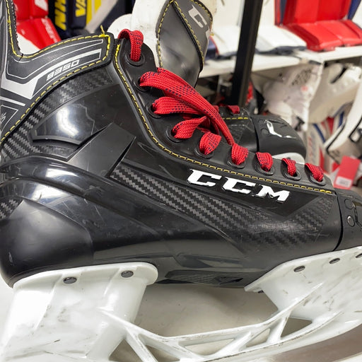 Used CCM Tacks 9350 Skates 4D