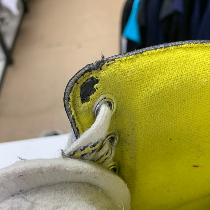 Used Bauer Supreme S25 1 D Player Skates