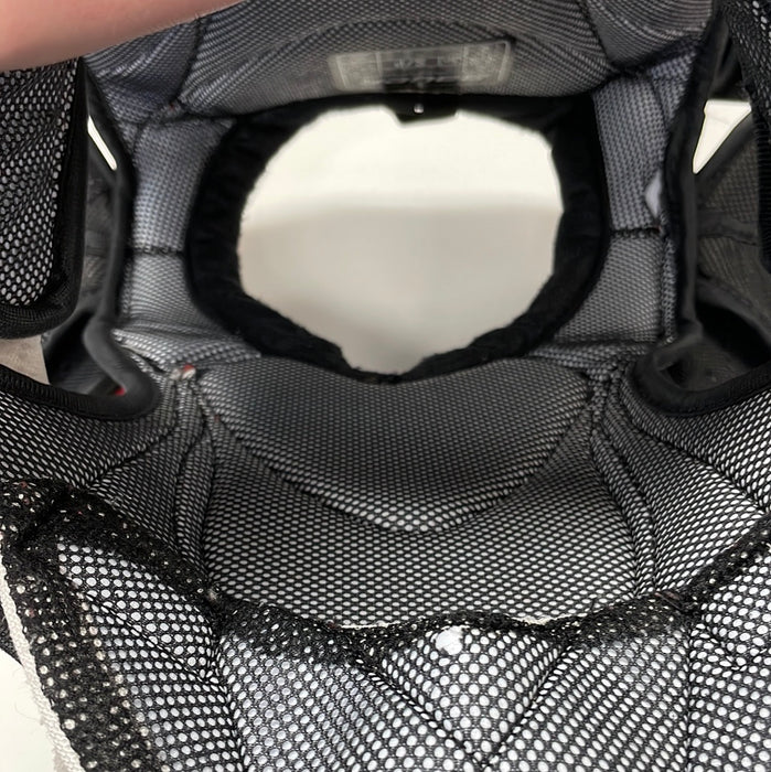 Used Bauer Vapor x800 Junior Small Shoulder Pads