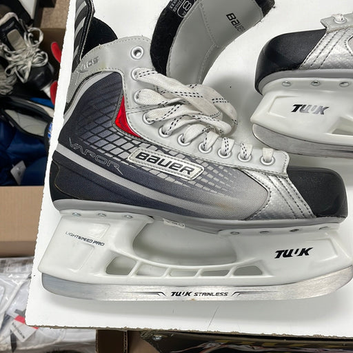 Used Bauer Vapor X:05 8D Player Skates