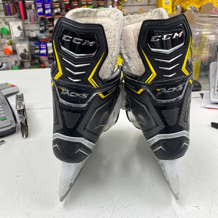 Used CCM Tacks 9090 6 D Skates