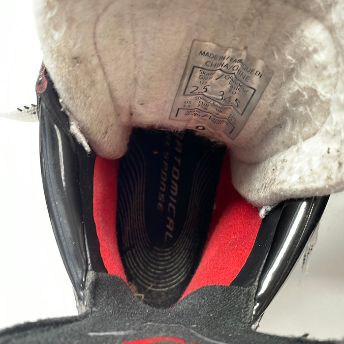 Used CCM JetSpeed FT470 2.5D Player Skates