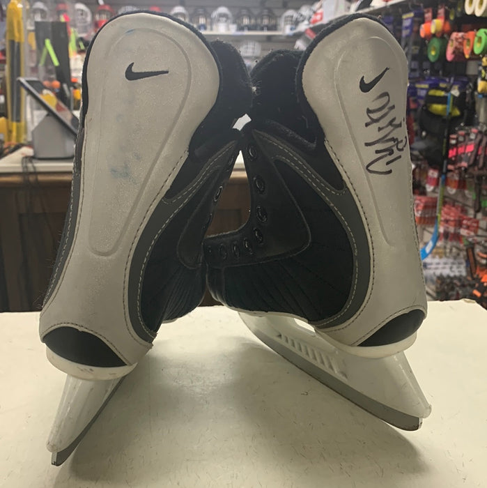 Used Nike Quest 2 Player Skate Youth 12D