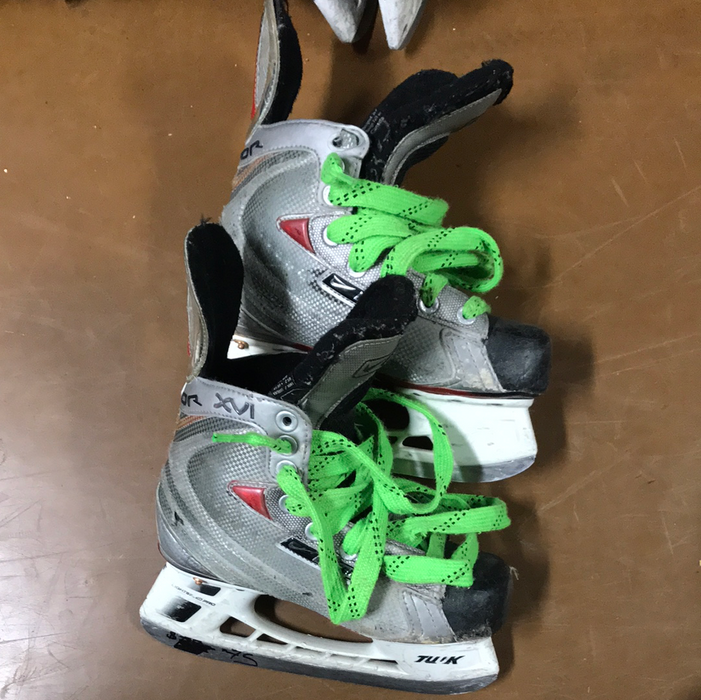 Used Bauer Vapor XVI 1EE Skates