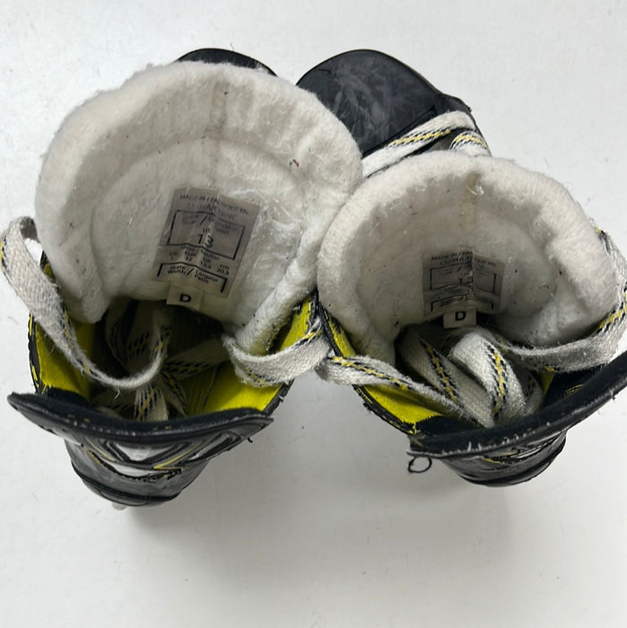 Used CCM Ultra Tacks 13D Youth Player Skates