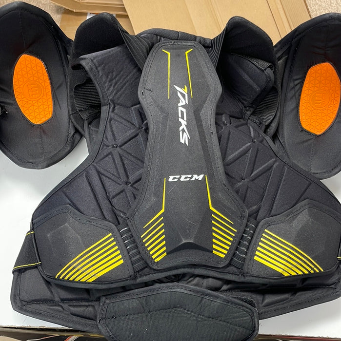 Used CCM SuperTacks 7092 Shoulder Pads Senior Small