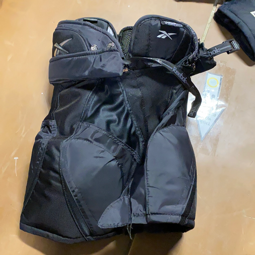 Used Reebok 9K Pants Junior Large