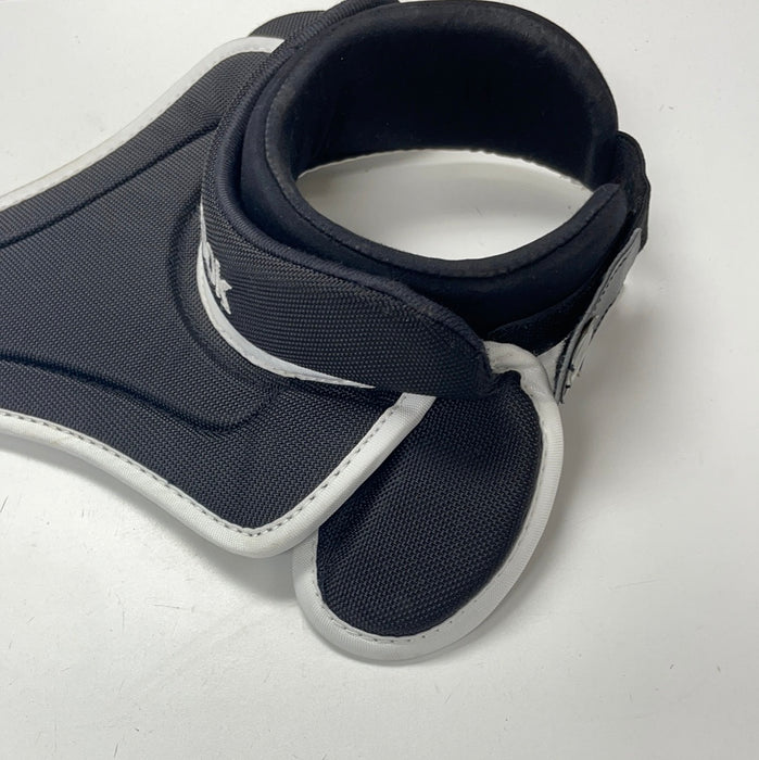 Used Reebok Junior Goalie Neck Guard