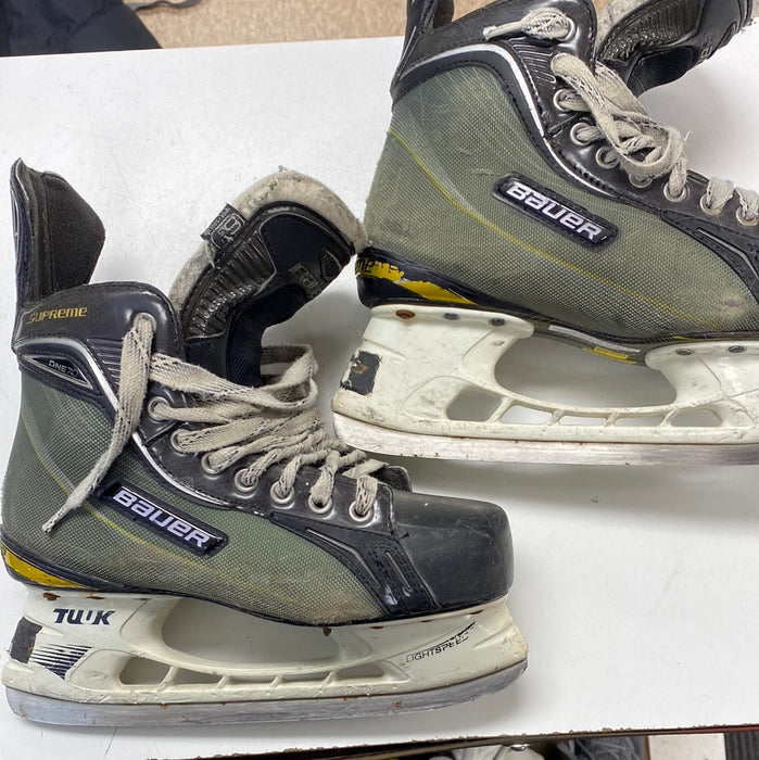 Used Bauer Supreme One70 6.5 EE Player Skates