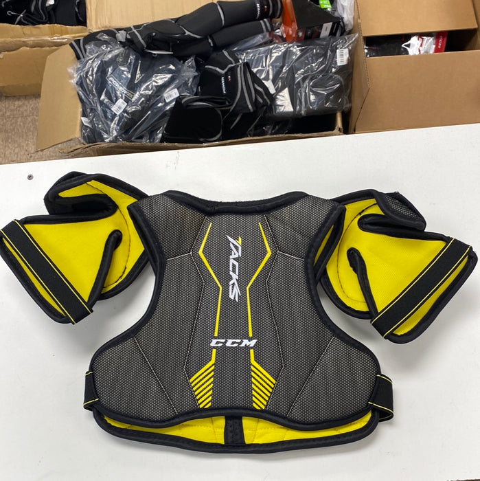 Used CCM Tacks Ultra 2.0 Youth Large — Crow's Sports