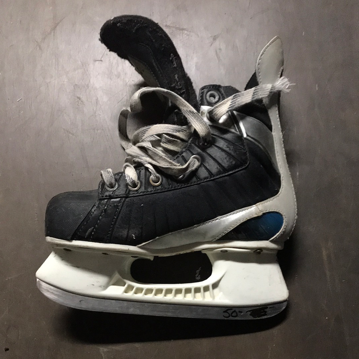 Used Nike V9 2EE Skates