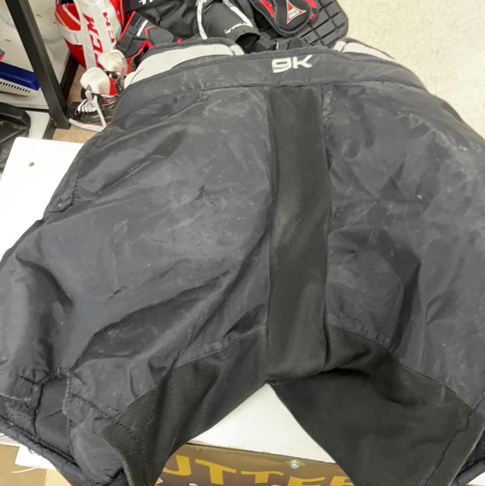 Used Reebok 9K Junior Small Goal Pants