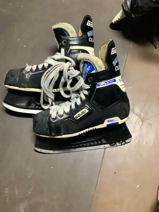 Used Bauer Supreme Custom 4000 3EE Skates