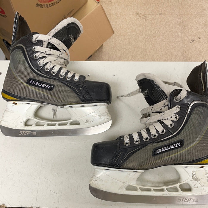 Used Bauer Supreme One70 3EE Player Skates