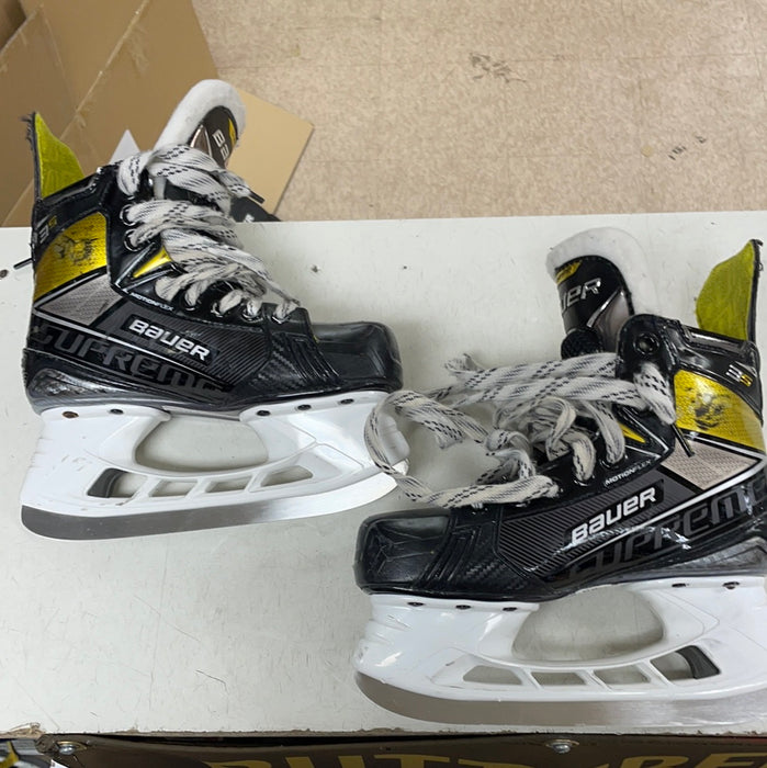 Used Bauer Supreme 3S 2.5D Player Skates