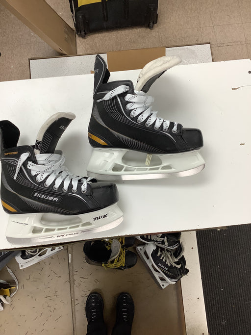 Used Bauer Supreme Pro Player Skates 7 D