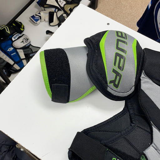 Used Bauer Supreme One.6 Junior Medium Shoulder Pads