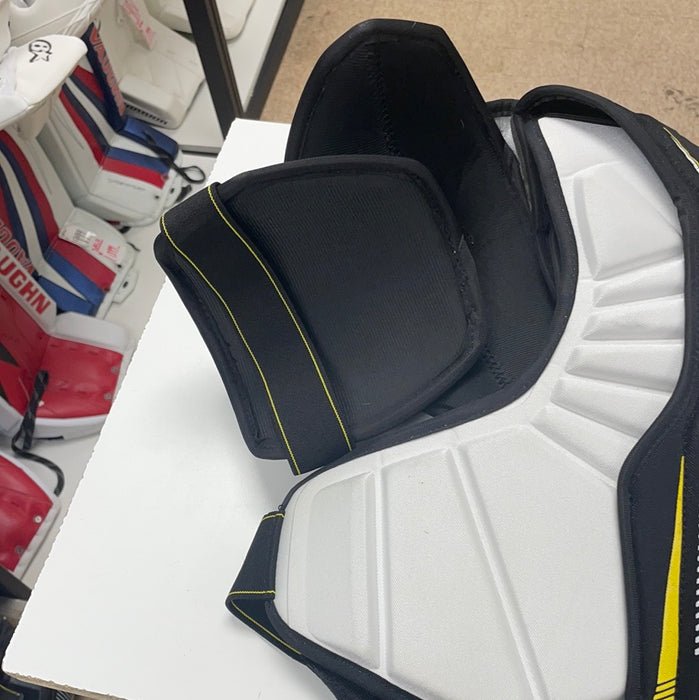 Used CCM SuperTacks 9060 Senior Medium Shoulder Pads