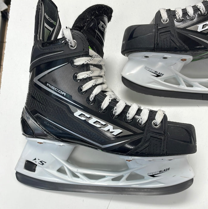 Used CCM RibCor 80k 4EE Skates