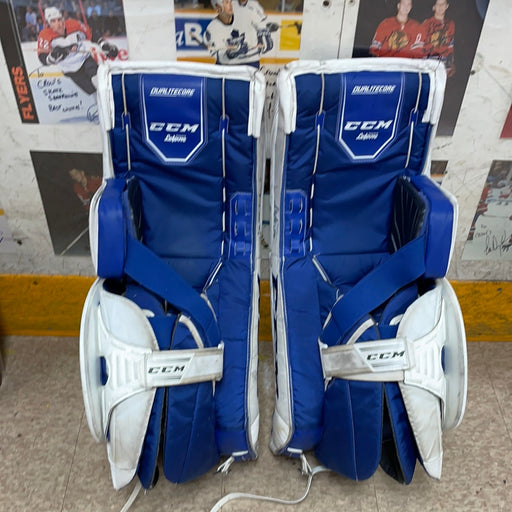 Used CCM E4.9 32”+1” Intermediate Goalie Pads