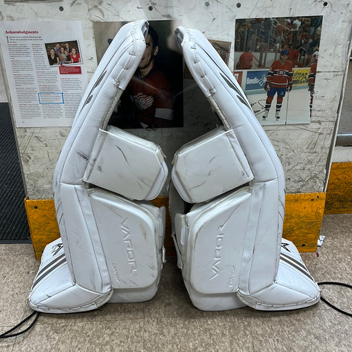 Used Bauer Vapor 2X Intermediate Medium 31” Goalie Pad