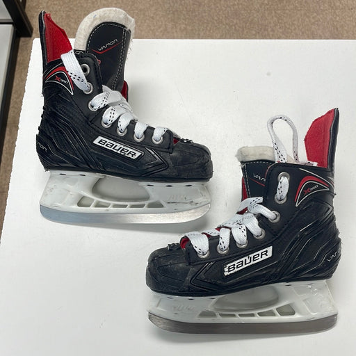 Used Bauer Vapor x300 10D Youth Skates