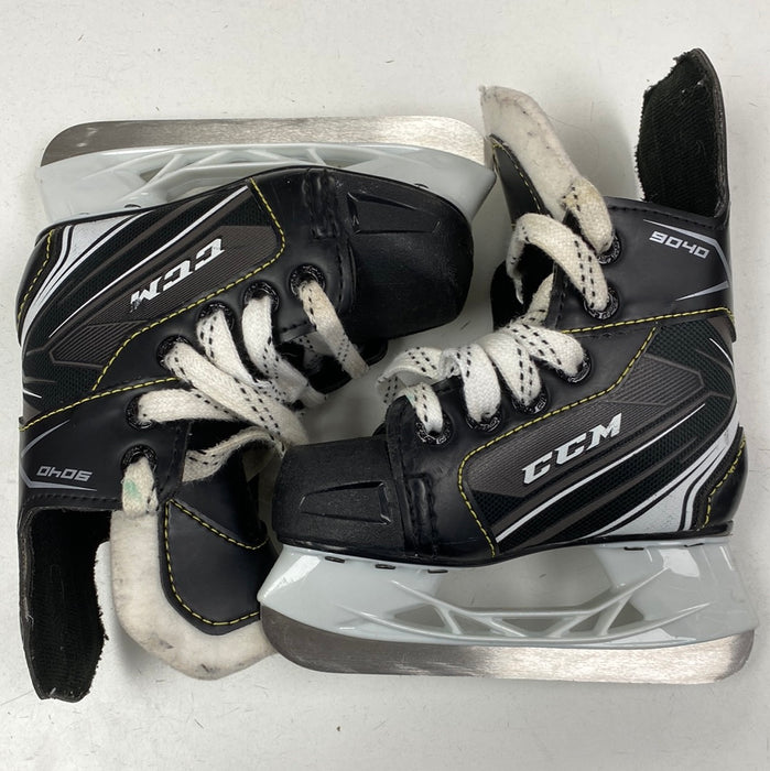 Used CCM Tacks 9040 Youth 7 Skates