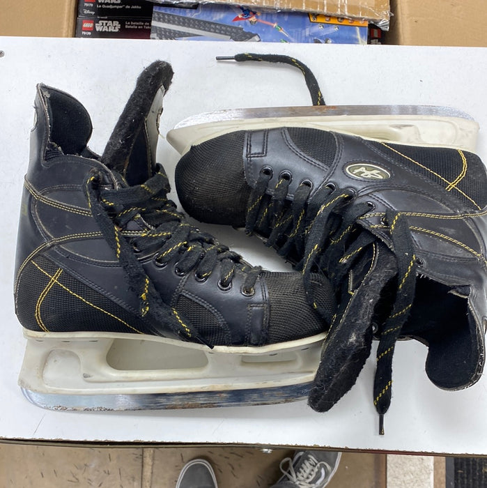 Used Hespeler Size 10 Skates