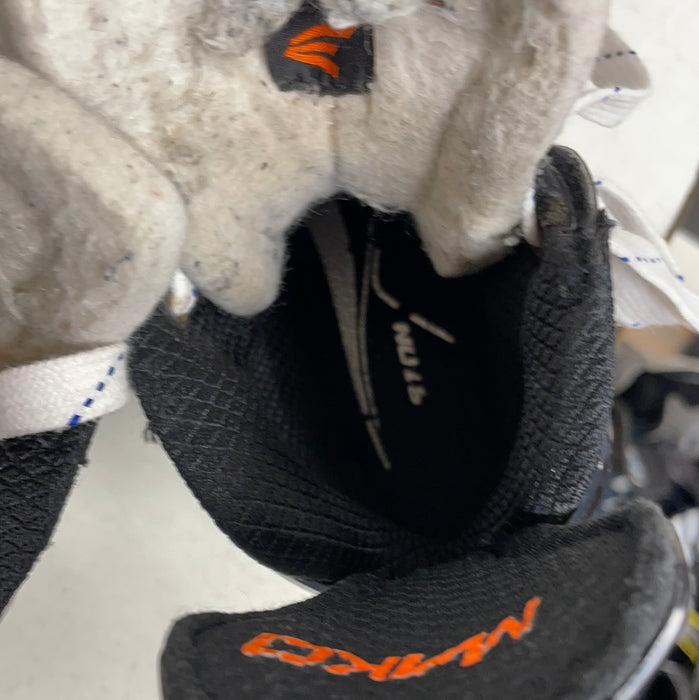 Used Easton Mako 11.5EE Youth Skates