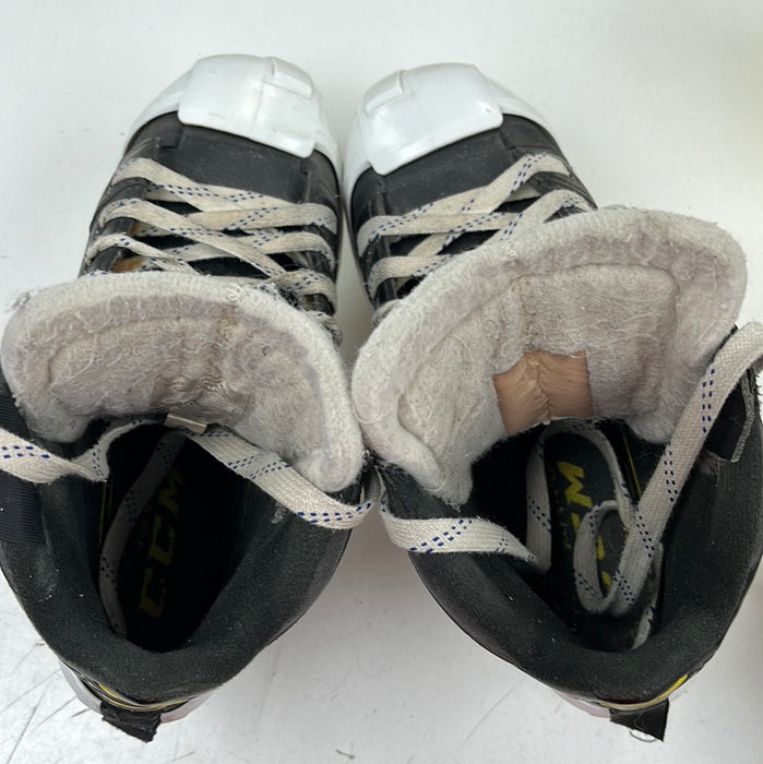Used CCM Tacks 9060 4.5D Goalie Skates