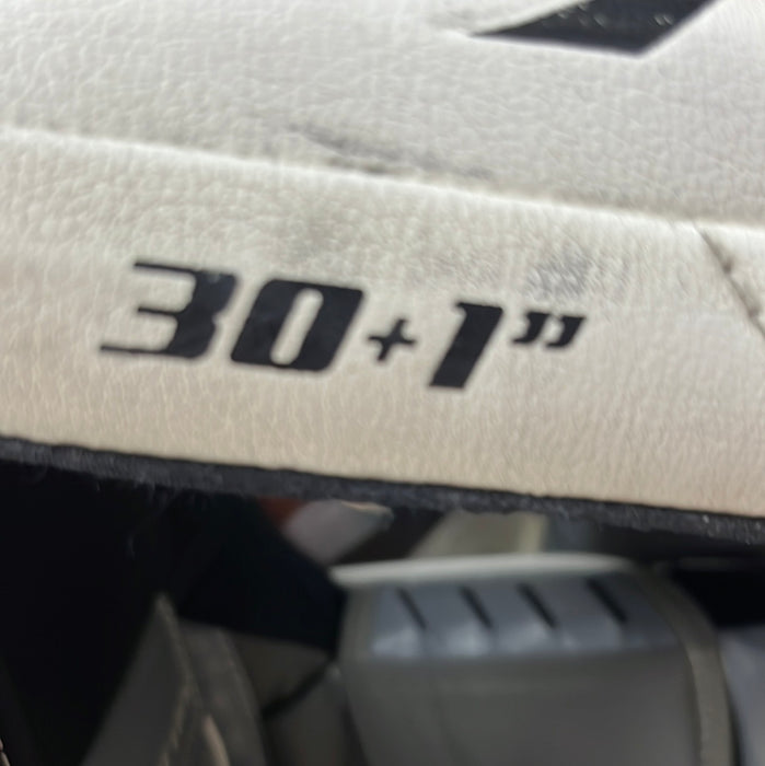 Used Warrior R/G4 Intermediate 30” + 1” Goal Pad