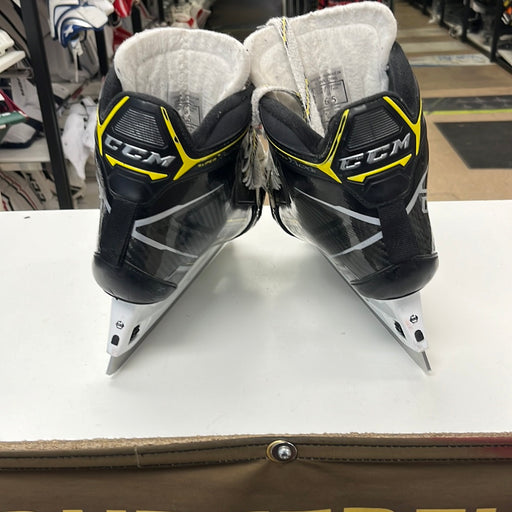 Used CCM Tacks 9370 6.5D Goal Skate