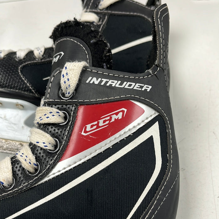 Used CCM Intruder 12Junior Skate