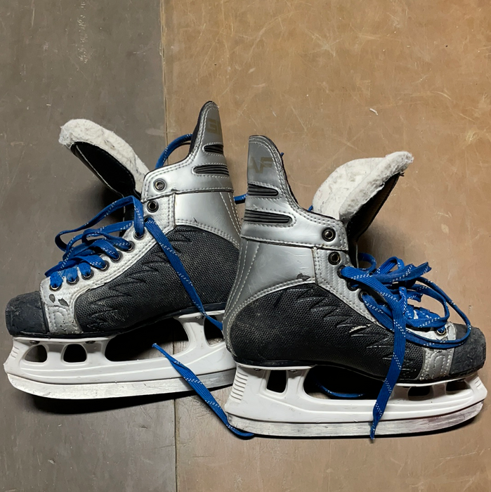 Used Graf Supra 735 3D Player Skates