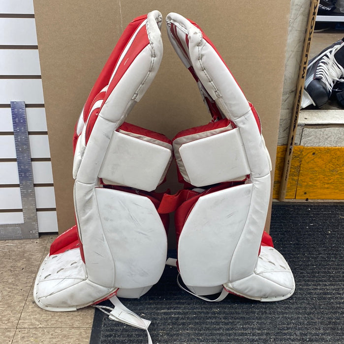 Used CCM Eflex 5.5 30+1 Goal Pads